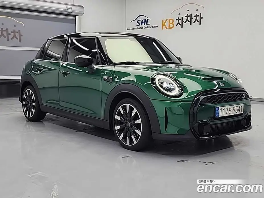 Mini Cooper 2021 2.0 автомат (гидро), фото 2 Mini Cooper 2021 2.0 автомат (гидро), фото 2