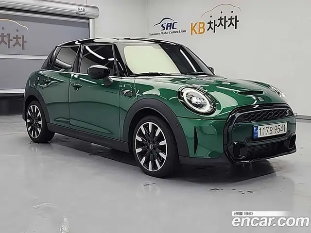 Mini Cooper 2021 2.0 автомат (гидро), миниатюра 2 Mini Cooper 2021 2.0 автомат (гидро), миниатюра 2