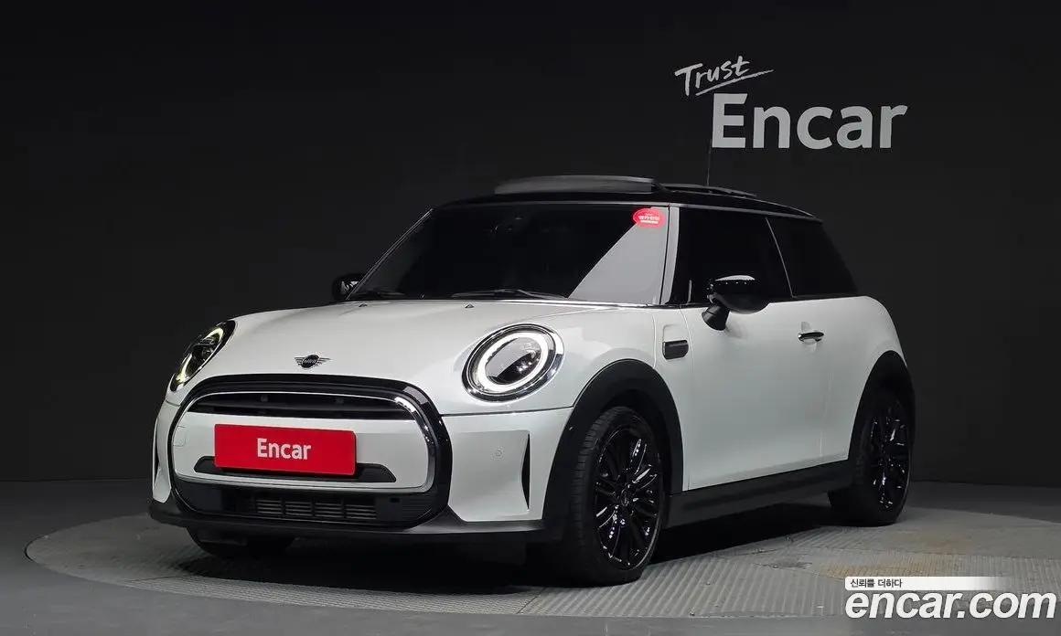 Mini Cooper 2023 1.5 автомат (гидро), фото 1 Mini Cooper 2023 1.5 автомат (гидро), фото 1
