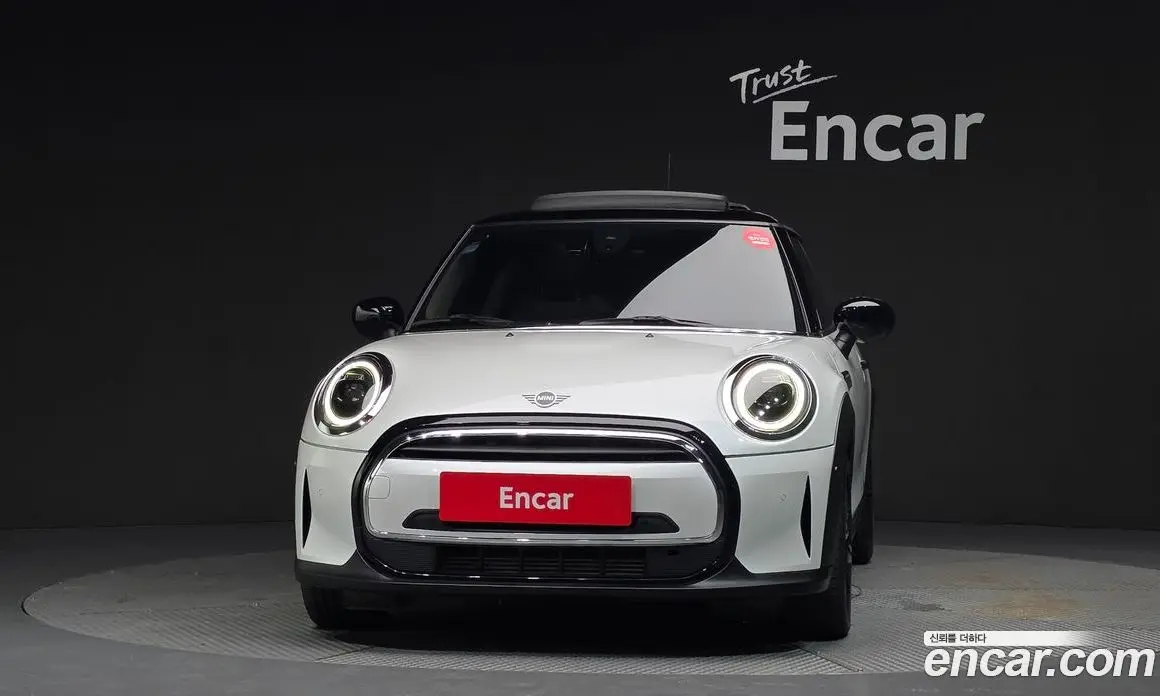 Mini Cooper 2023 1.5 автомат (гидро), фото 3 Mini Cooper 2023 1.5 автомат (гидро), фото 3