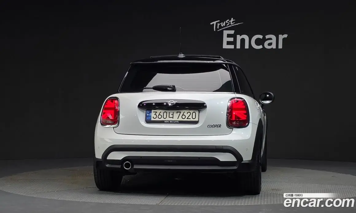 Mini Cooper 2023 1.5 автомат (гидро), фото 4 Mini Cooper 2023 1.5 автомат (гидро), фото 4