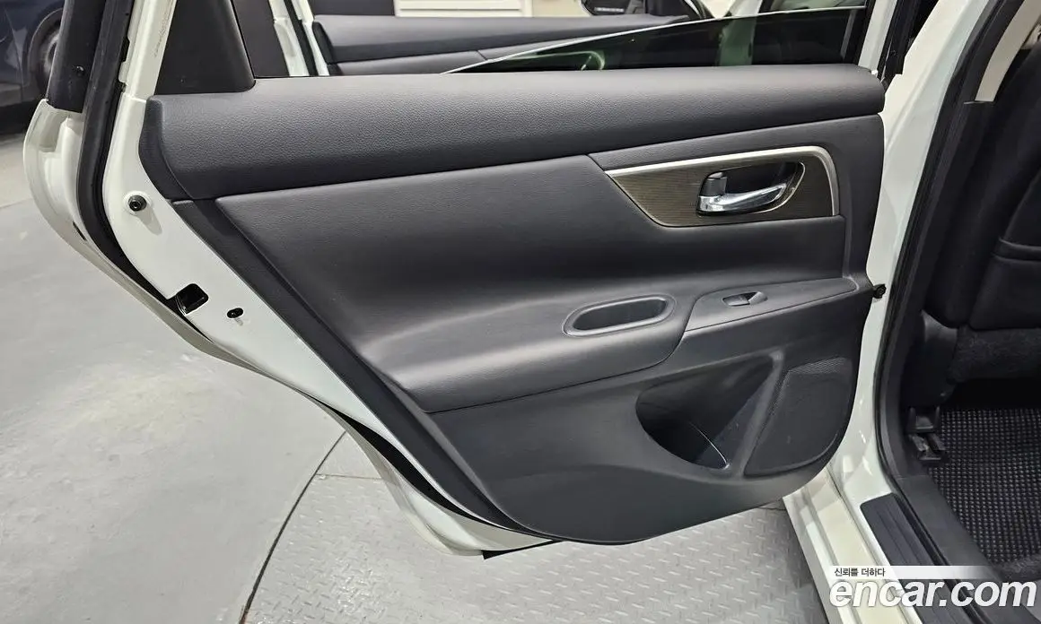 Nissan Altima 2016 2.5 автомат (гидро), фото 14 Nissan Altima 2016 2.5 автомат (гидро), фото 14