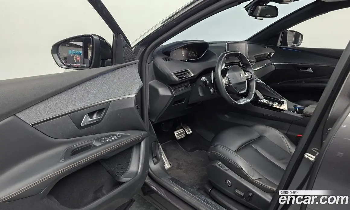 Peugeot 3008 2018 1.6 автомат (гидро), фото 13