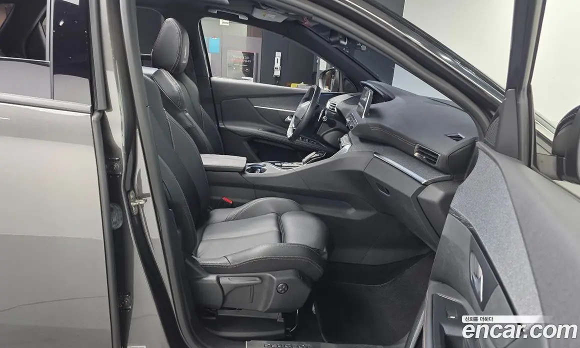 Peugeot 3008 2018 1.6 автомат (гидро), фото 17