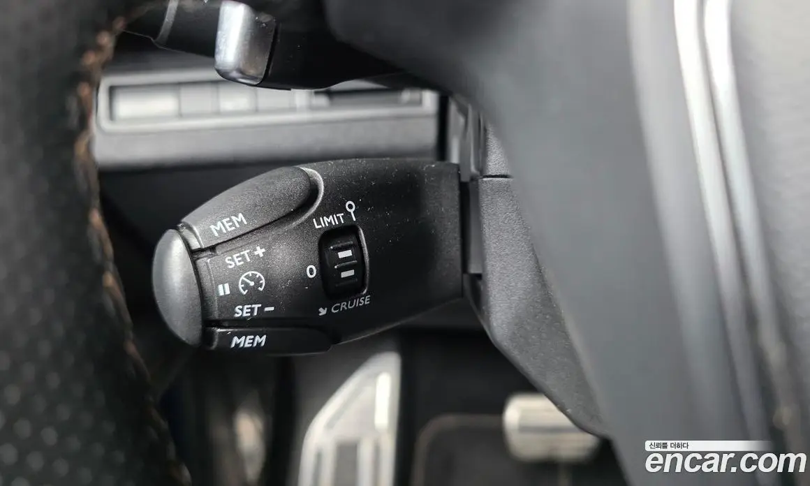 Peugeot 3008 2018 1.6 автомат (гидро), фото 24