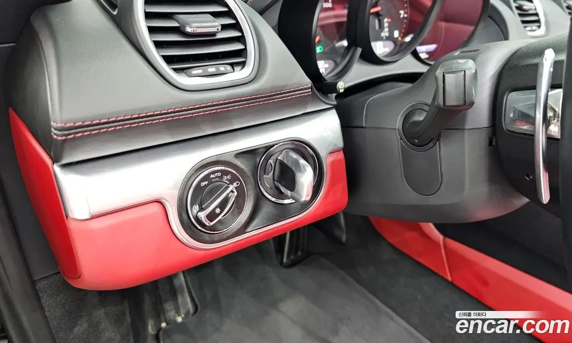 Porsche 718 2019 2.5 автомат (гидро), фото 17 Porsche 718 2019 2.5 автомат (гидро), фото 17