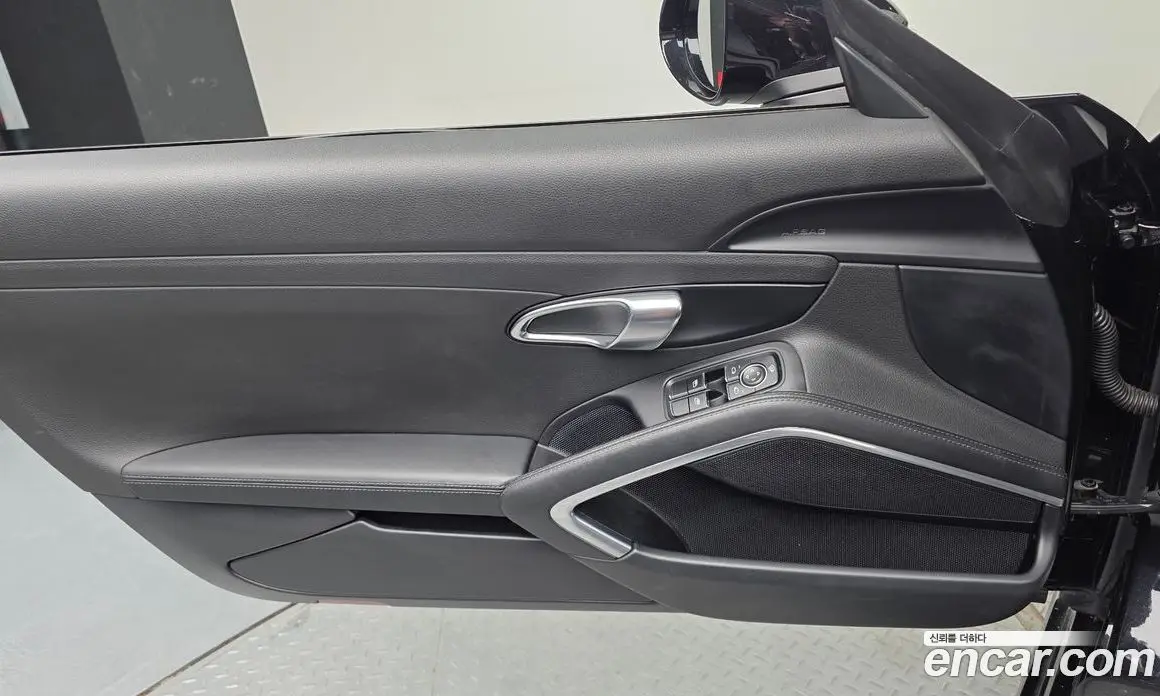 Porsche 718 2019 2.0 автомат (гидро), фото 14 Porsche 718 2019 2.0 автомат (гидро), фото 14