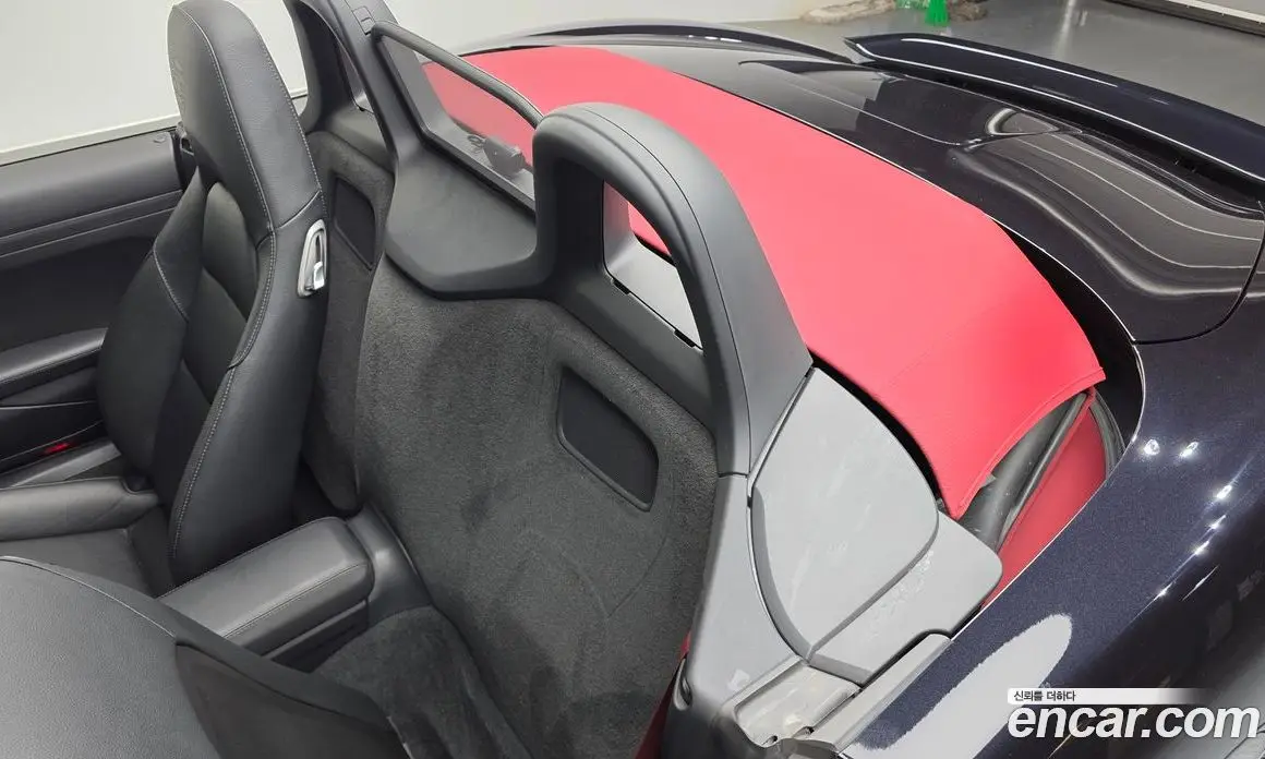Porsche 718 2019 2.0 автомат (гидро), фото 18 Porsche 718 2019 2.0 автомат (гидро), фото 18