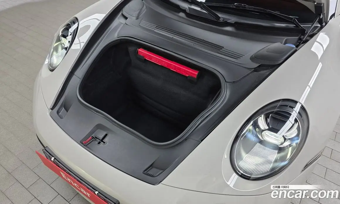 Porsche 911 2024 3.0 автомат (гидро), фото 6 Porsche 911 2024 3.0 автомат (гидро), фото 6