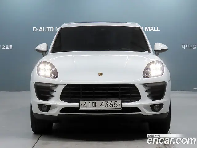 Porsche Macan 2018 2.0 автомат (гидро), миниатюра 2 Porsche Macan 2018 2.0 автомат (гидро), миниатюра 2