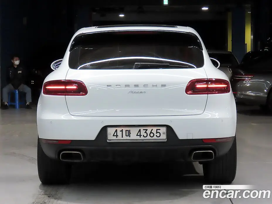 Porsche Macan 2018 2.0 автомат (гидро), фото 3 Porsche Macan 2018 2.0 автомат (гидро), фото 3