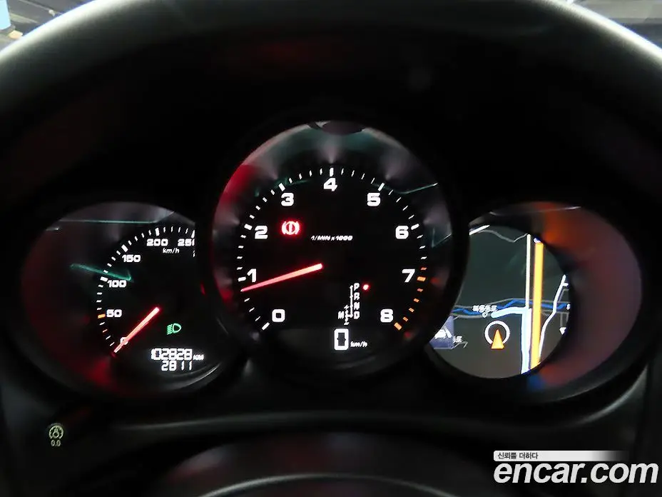 Porsche Macan 2018 2.0 автомат (гидро), фото 8 Porsche Macan 2018 2.0 автомат (гидро), фото 8