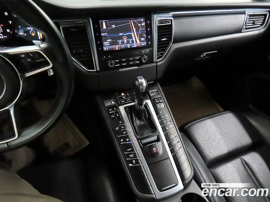 Porsche Macan 2018 2.0 автомат (гидро), фото 10 Porsche Macan 2018 2.0 автомат (гидро), фото 10