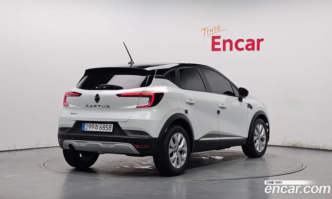 Renault (Samsung) Captur 2020 1.5 автомат (гидро), фото 1 Renault (Samsung) Captur 2020 1.5 автомат (гидро), фото 1