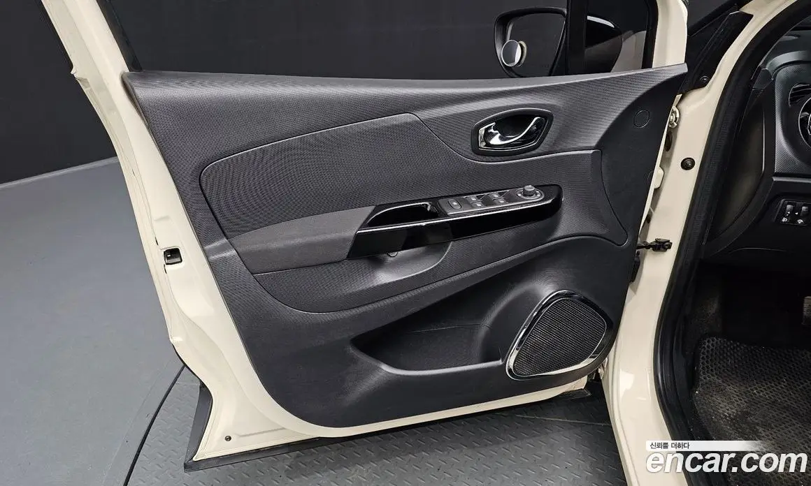 Renault (Samsung) QM3 2015 1.5 автомат (гидро), фото 14