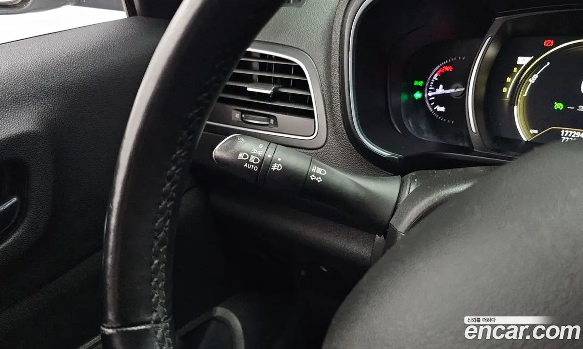 Renault (Samsung) QM6 2017 2.0 автомат (гидро), фото 23 Renault (Samsung) QM6 2017 2.0 автомат (гидро), фото 23