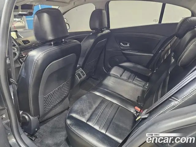 Renault (Samsung) SM3 2013 1.6 автомат (гидро), миниатюра 8 Renault (Samsung) SM3 2013 1.6 автомат (гидро), миниатюра 8
