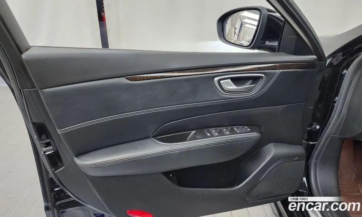 Renault (Samsung) SM6 2016 2.0 автомат (гидро), фото 14 Renault (Samsung) SM6 2016 2.0 автомат (гидро), фото 14