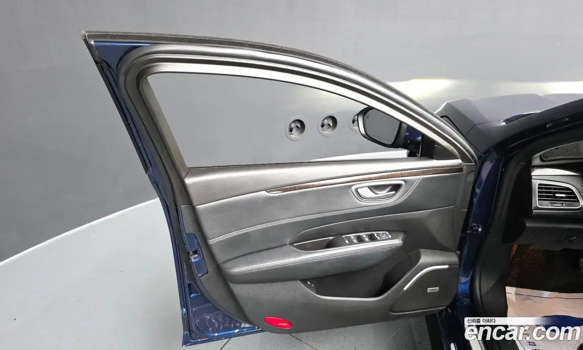 Renault (Samsung) SM6 2017 2.0 автомат (гидро), фото 14 Renault (Samsung) SM6 2017 2.0 автомат (гидро), фото 14