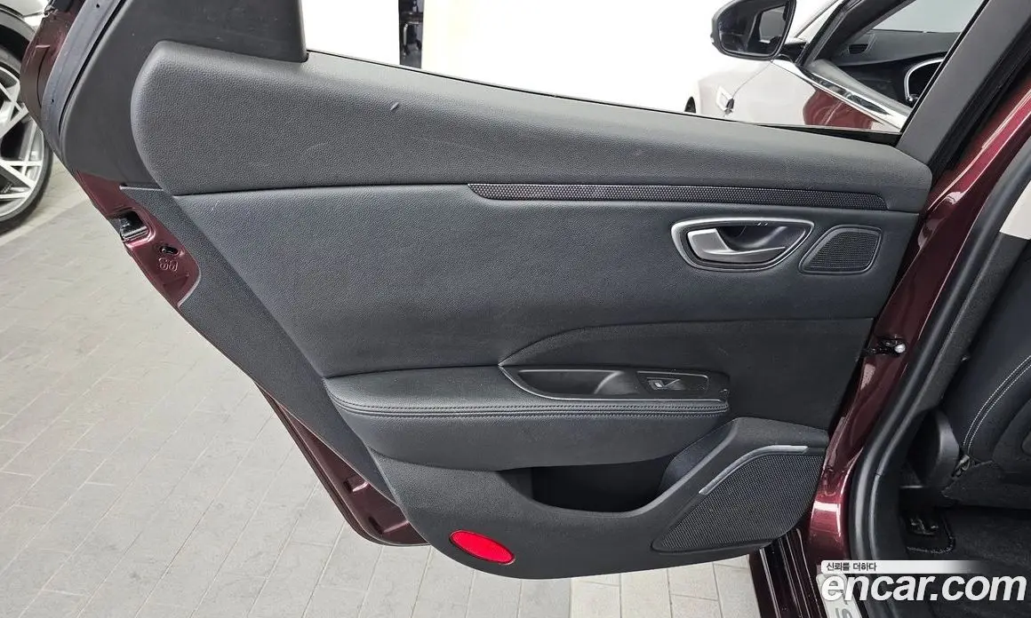 Renault (Samsung) SM6 2018 2.0 автомат (гидро), фото 15 Renault (Samsung) SM6 2018 2.0 автомат (гидро), фото 15