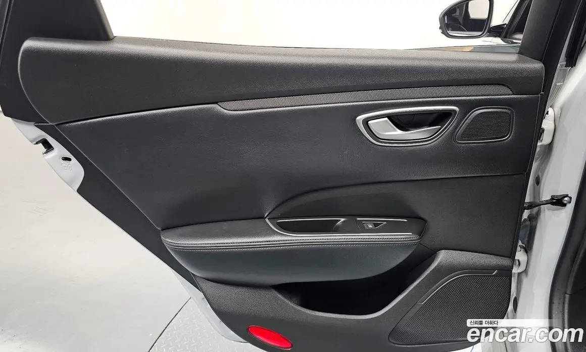 Renault (Samsung) SM6 2019 2.0 автомат (гидро), фото 15 Renault (Samsung) SM6 2019 2.0 автомат (гидро), фото 15