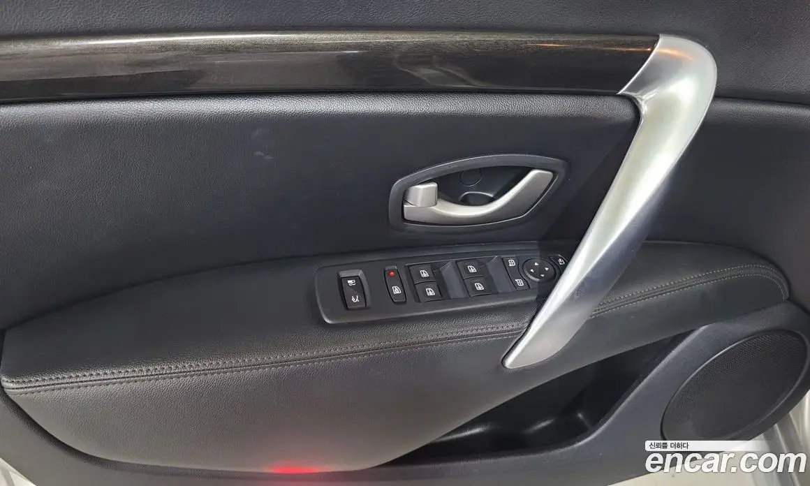 Renault (Samsung) SM7 2016 2.0 автомат (гидро), фото 17 Renault (Samsung) SM7 2016 2.0 автомат (гидро), фото 17