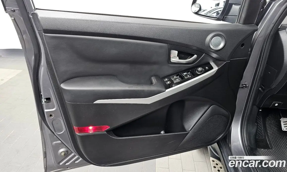 SsangYong Korando 2014 2.0 механика, фото 14 SsangYong Korando 2014 2.0 механика, фото 14