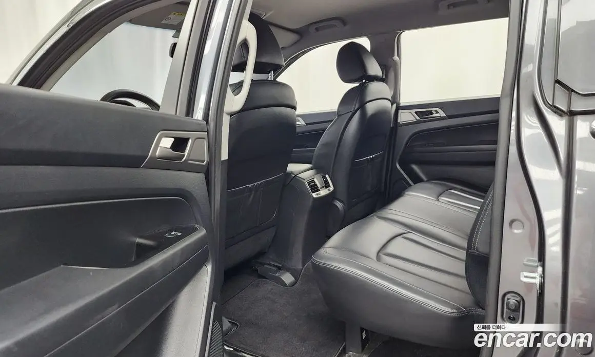 SsangYong Rexton 2018 2.2 автомат (гидро), фото 16 SsangYong Rexton 2018 2.2 автомат (гидро), фото 16