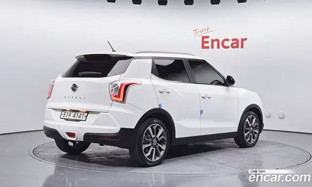 SsangYong TIBOLI 2015 1.6 автомат (гидро), миниатюра 2