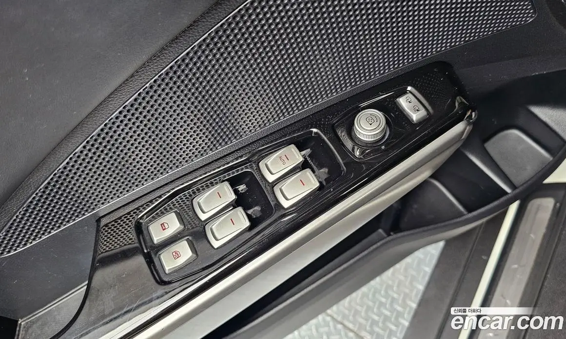 SsangYong TIBOLI 2015 1.6 автомат (гидро), фото 13