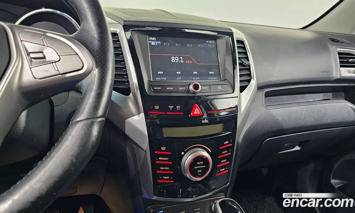 SsangYong TIBOLI 2015 1.6 автомат (гидро), фото 16