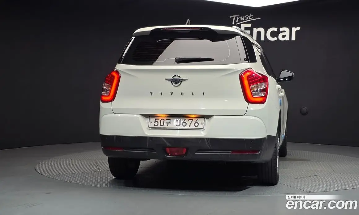 SsangYong TIBOLI 2016 1.6 автомат (гидро), фото 4 SsangYong TIBOLI 2016 1.6 автомат (гидро), фото 4