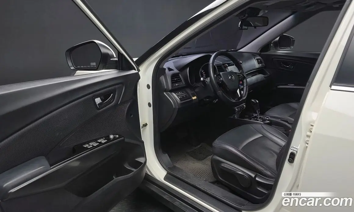 SsangYong TIBOLI 2016 1.6 автомат (гидро), фото 10 SsangYong TIBOLI 2016 1.6 автомат (гидро), фото 10