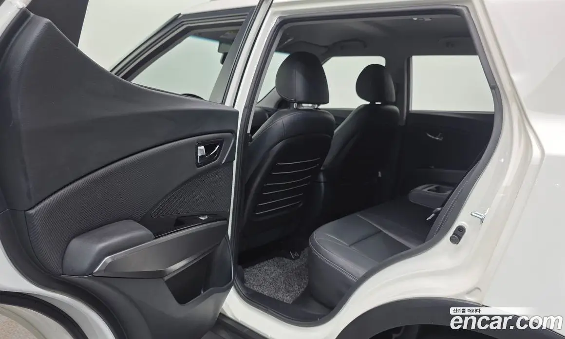 SsangYong TIBOLI 2017 1.6 автомат (гидро), фото 17 SsangYong TIBOLI 2017 1.6 автомат (гидро), фото 17