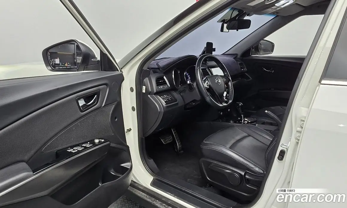 SsangYong TIBOLI 2017 1.6 автомат (гидро), фото 13 SsangYong TIBOLI 2017 1.6 автомат (гидро), фото 13