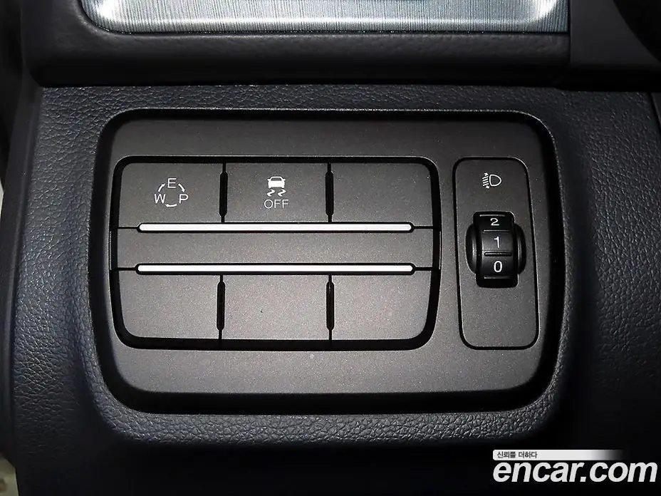 SsangYong TIBOLI 2018 1.6 автомат (гидро), фото 13 SsangYong TIBOLI 2018 1.6 автомат (гидро), фото 13