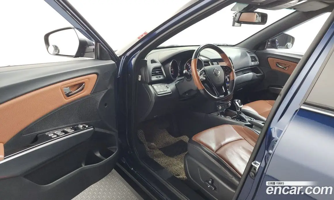 SsangYong TIBOLI 2018 1.6 автомат (гидро), фото 10 SsangYong TIBOLI 2018 1.6 автомат (гидро), фото 10