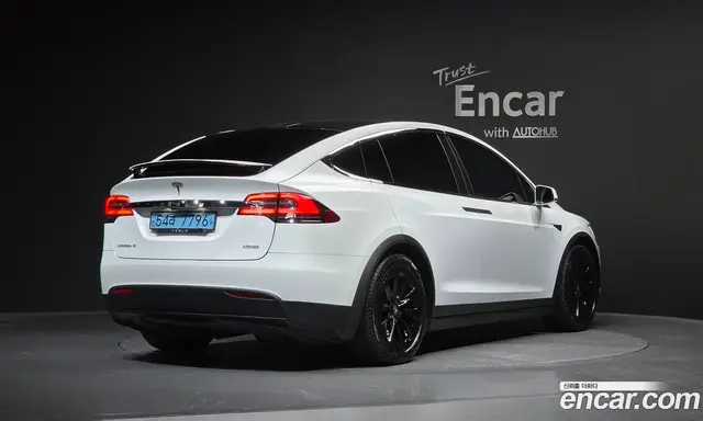 Tesla Model X 2019 0.3 автомат (гидро), миниатюра 1 Tesla Model X 2019 0.3 автомат (гидро), миниатюра 1