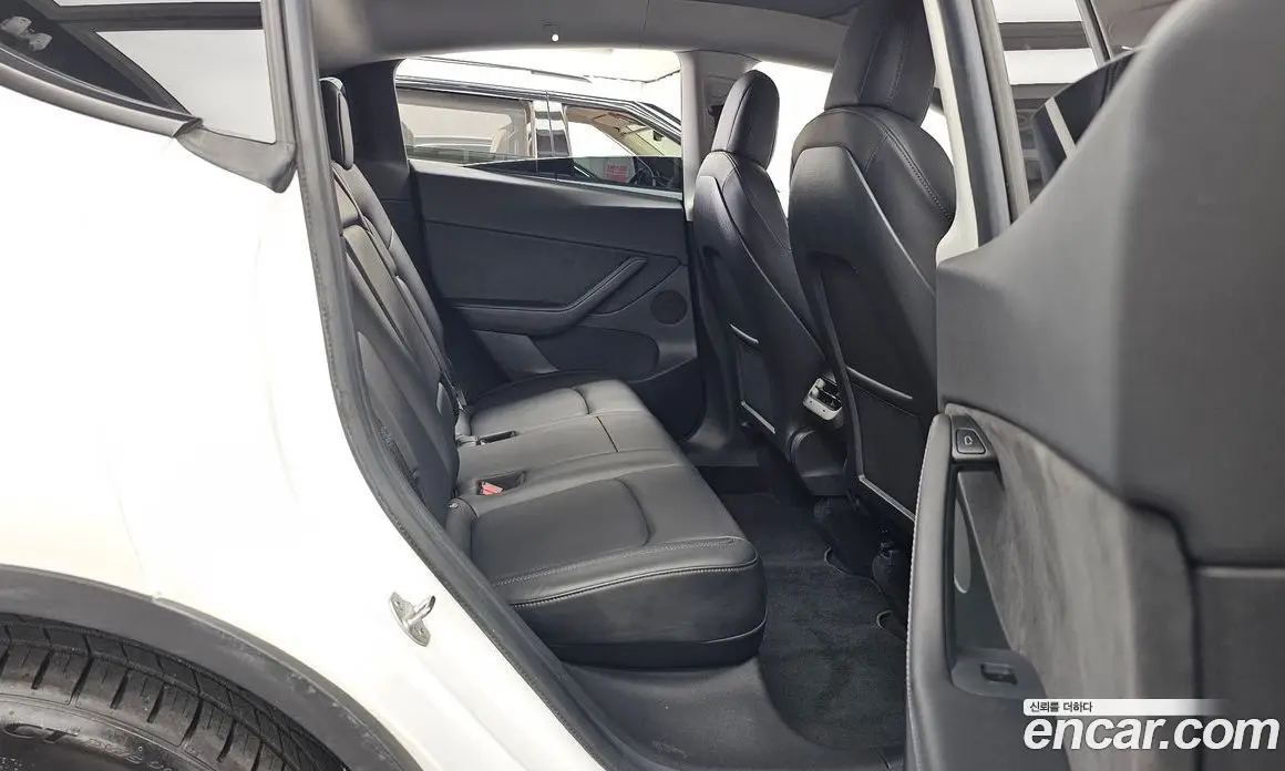 Tesla Model Y 2021 0.2 автомат (гидро), фото 18 Tesla Model Y 2021 0.2 автомат (гидро), фото 18