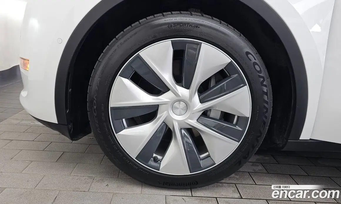 Tesla Model Y 2021 0.2 автомат (гидро), фото 7 Tesla Model Y 2021 0.2 автомат (гидро), фото 7