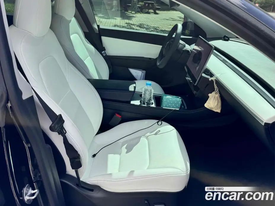Tesla Model Y 2022 2.0 автомат (гидро), фото 2 Tesla Model Y 2022 2.0 автомат (гидро), фото 2