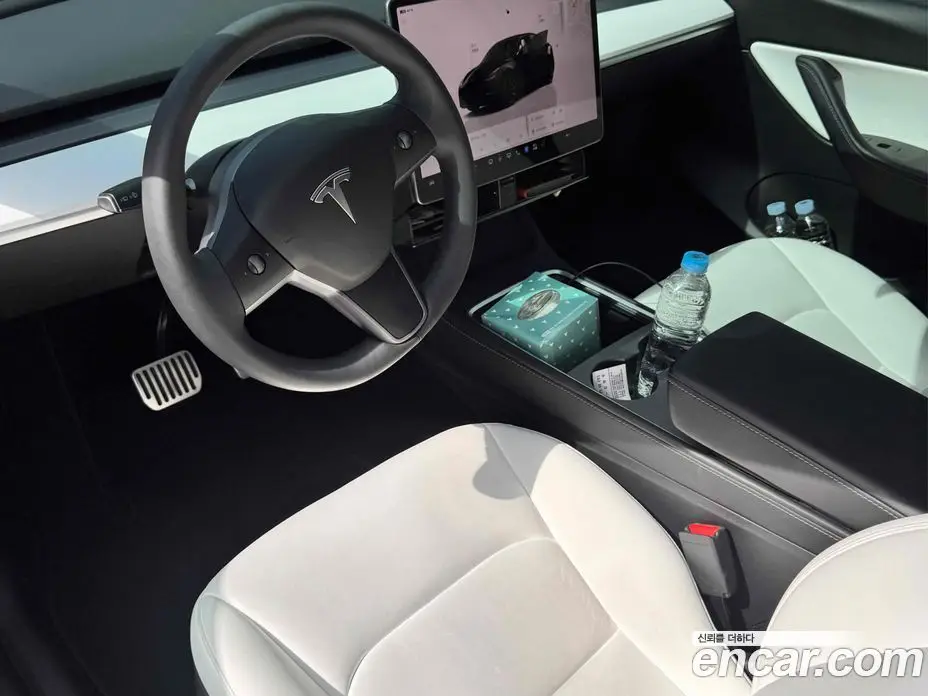 Tesla Model Y 2022 2.0 автомат (гидро), фото 3 Tesla Model Y 2022 2.0 автомат (гидро), фото 3