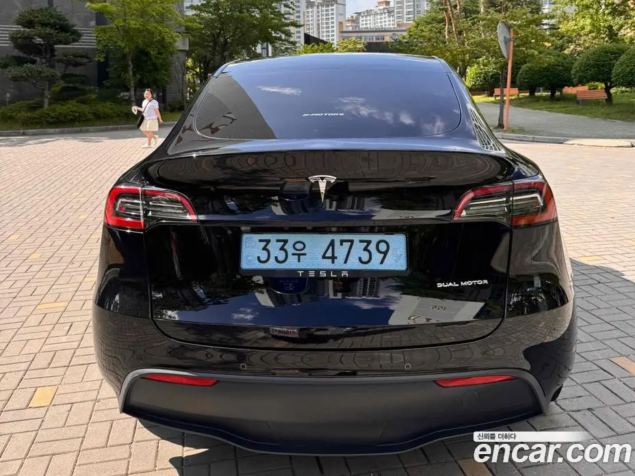 Tesla Model Y 2022 2.0 автомат (гидро), фото 5 Tesla Model Y 2022 2.0 автомат (гидро), фото 5