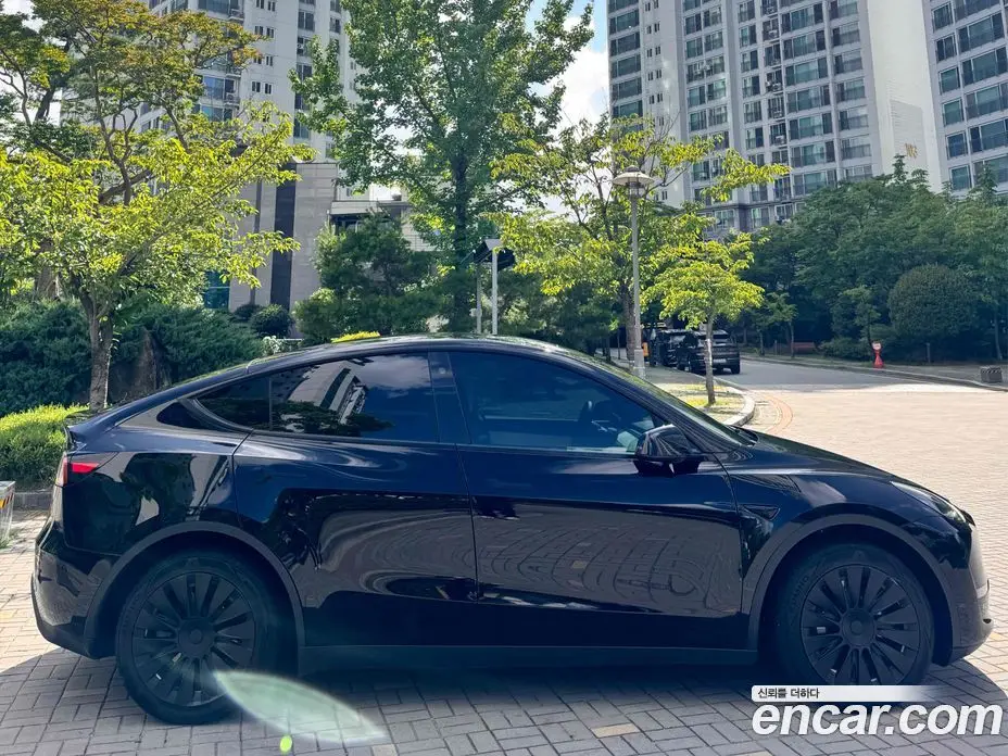 Tesla Model Y 2022 2.0 автомат (гидро), фото 6 Tesla Model Y 2022 2.0 автомат (гидро), фото 6
