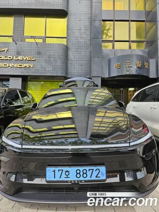 Tesla Model Y 2026 2.0 автомат (гидро), миниатюра 1