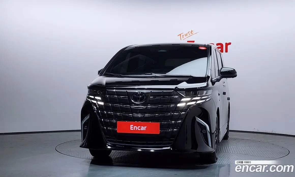Toyota Alphard 2024 2.5 автомат (гидро), фото 3 Toyota Alphard 2024 2.5 автомат (гидро), фото 3