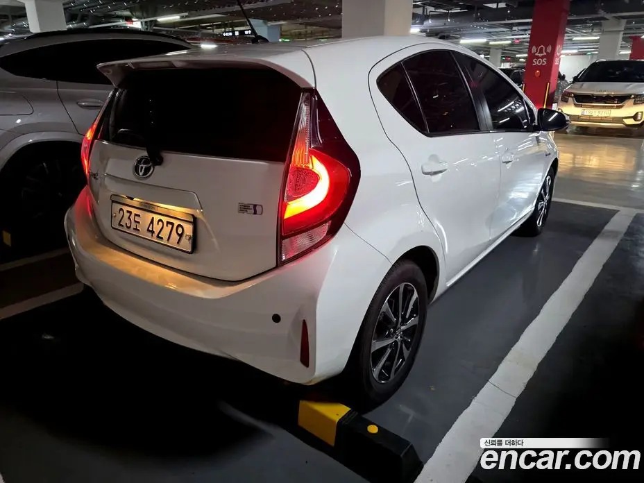 Toyota Prius 2018 1.5 автомат (гидро), фото 4 Toyota Prius 2018 1.5 автомат (гидро), фото 4