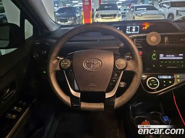 Toyota Prius 2018 1.5 автомат (гидро), миниатюра 7 Toyota Prius 2018 1.5 автомат (гидро), миниатюра 7