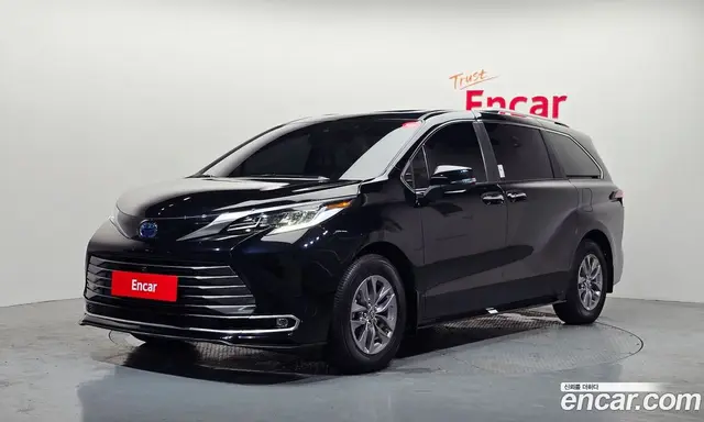 Toyota Sienna, 2023, 7 182 км