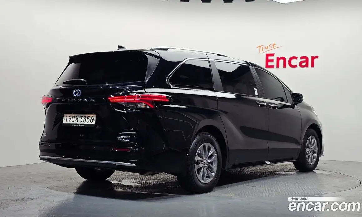 Toyota Sienna 2023 2.5 автомат (гидро), фото 2 Toyota Sienna 2023 2.5 автомат (гидро), фото 2